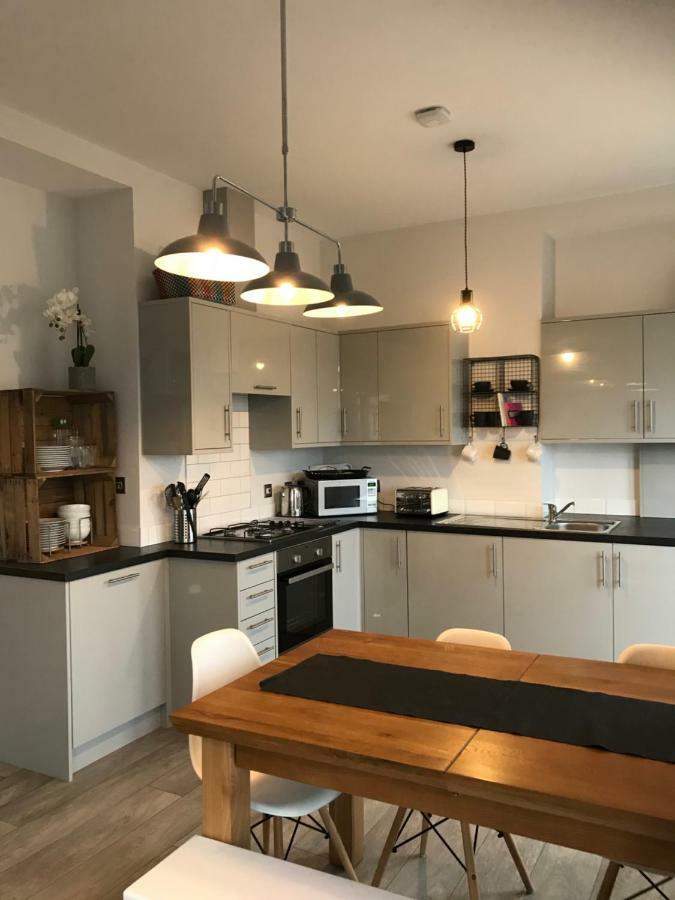 Wight View, Flat 2 Rosslyn House Apartment Суонидж Екстериор снимка